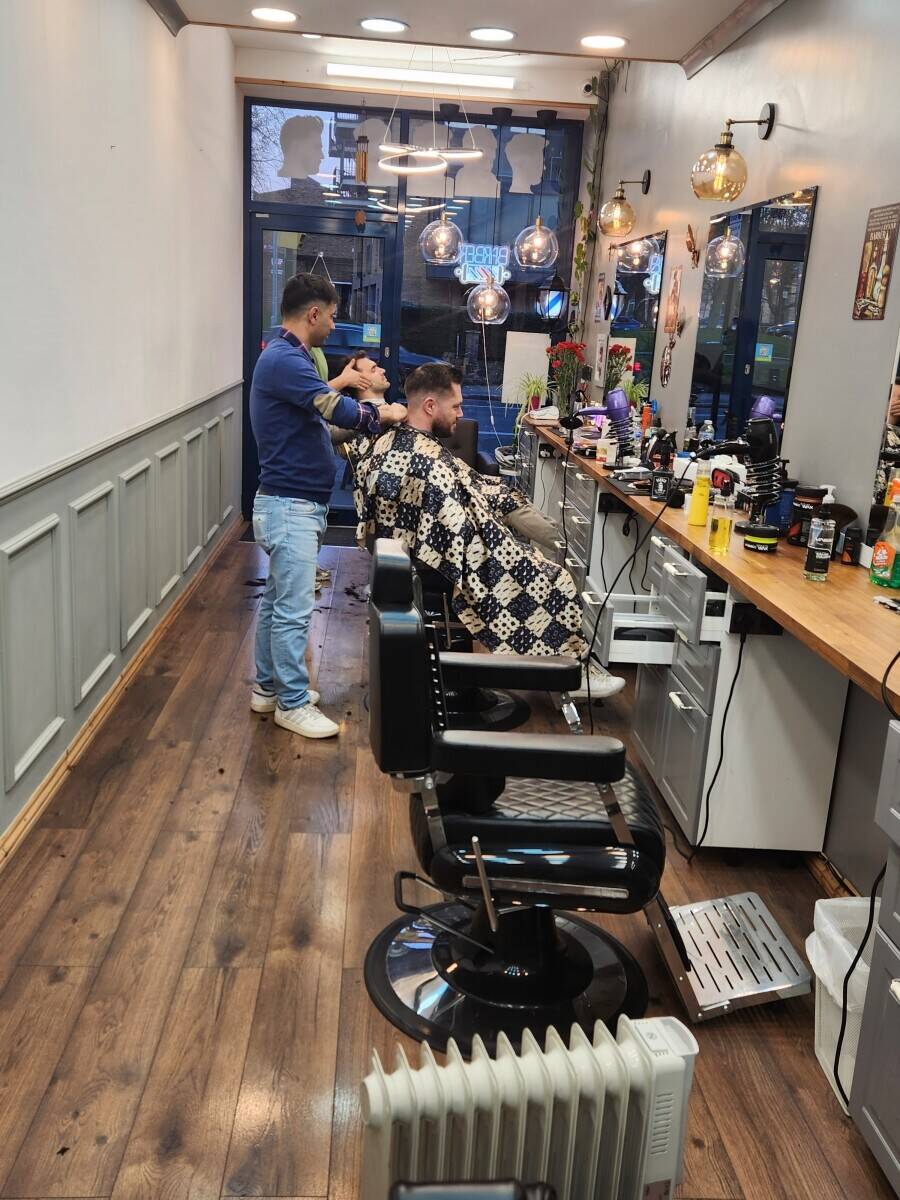 Barber Shop Lease For Sale in Brixton London SW9.