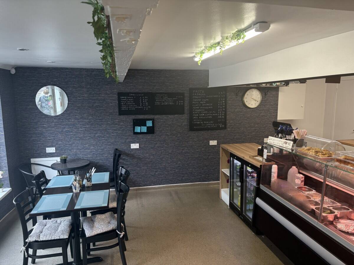 Coffee shop Photo 9