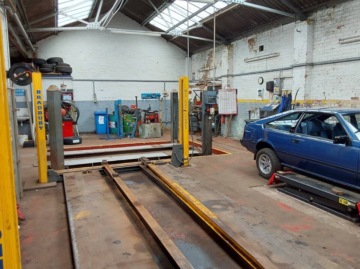 Freehold MOT Garage Services Specialist Vehicle Repairs Maintenance Business Southport For Sale Photo 9