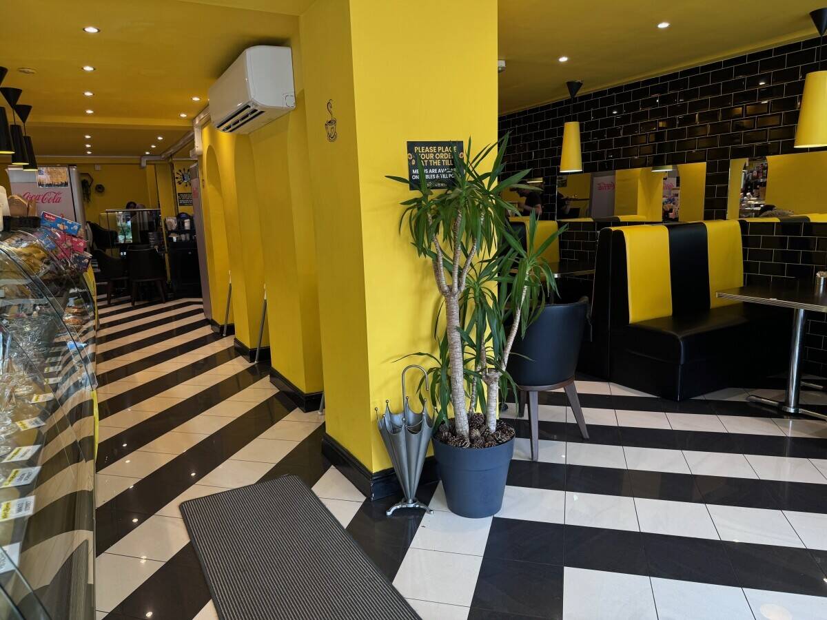 The Sunflower Caf&eacute; & Cr&ecirc;perie &mdash; Business For Sale Photo 9