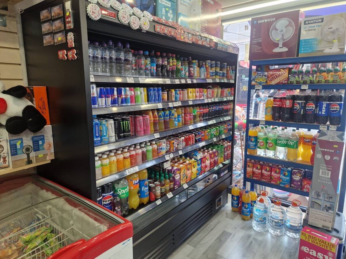 Pound Shop / Discount Store for Sale in Ilford - High footfall - Next to Main Bus Stop and Station Photo 9