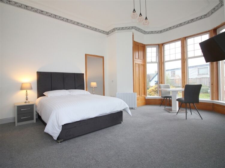 Duchally House Photo 9