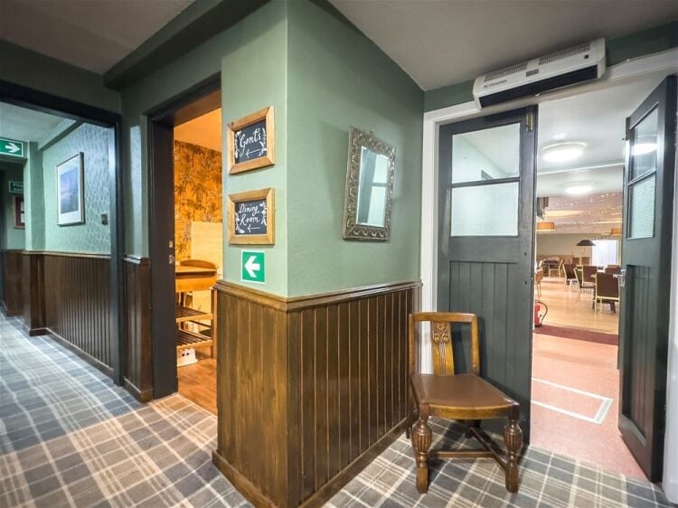 New Inn and Microbrewery Photo 9