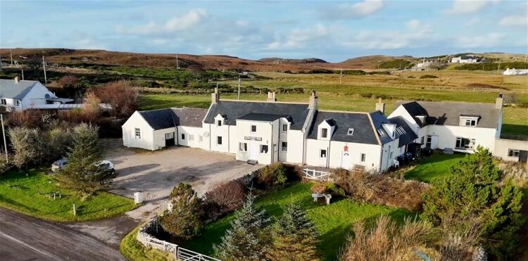 Strathy Inn Photo 9