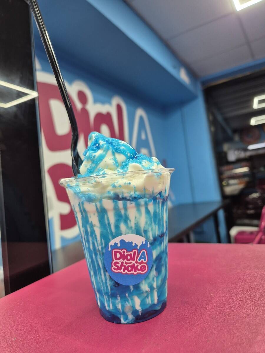 Dessert and ice cream shop, very famous in Leeds so far and it will get more busier!! Photo 9