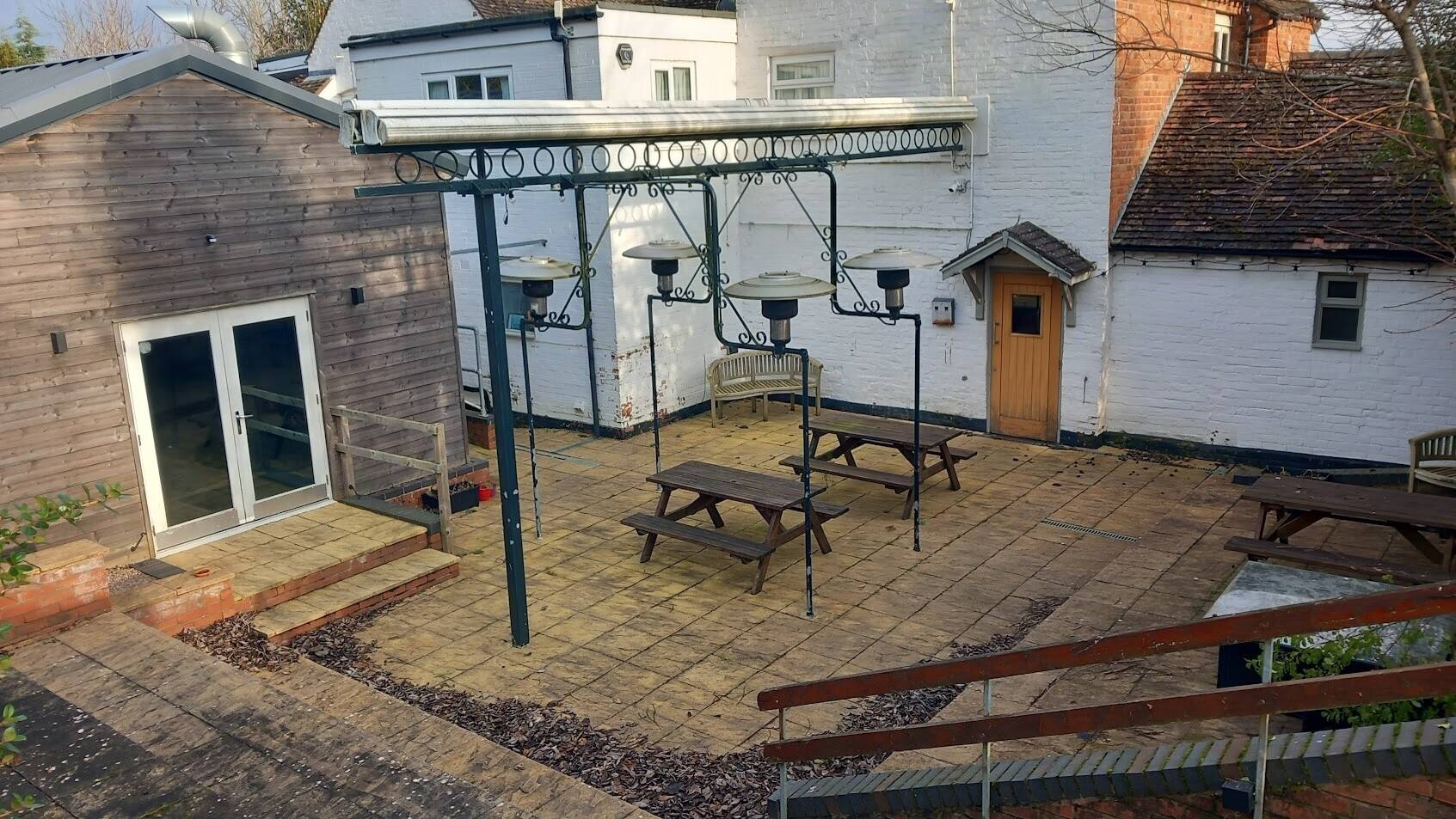 WORCESTERSHIRE - COUNTRY INN SET IN 1.5 ACRES Photo 9