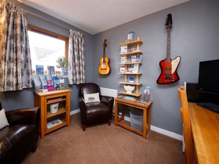 Broad Bay House Photo 9
