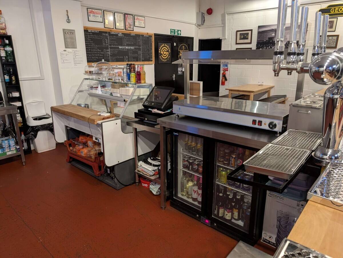 Micro Brewery and Licensed Caf&eacute; Tap Room Photo 9