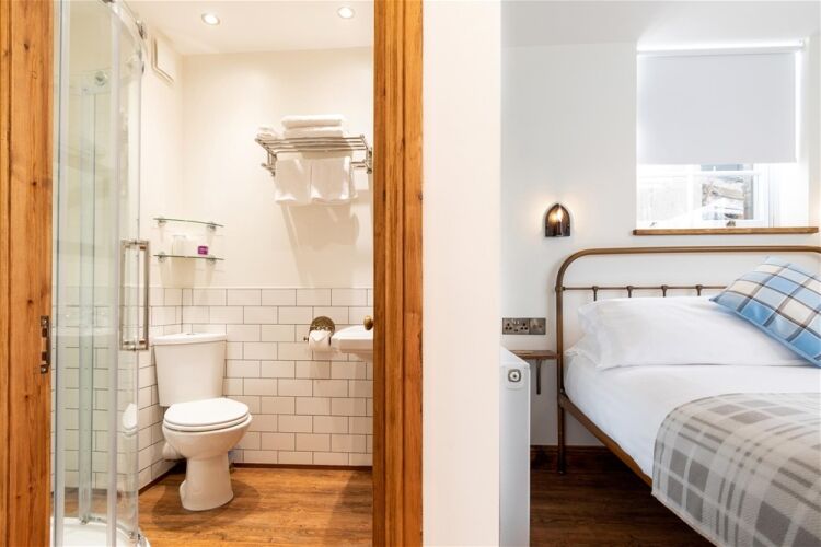 FOUR-STAR ACCREDITED 11-BEDROOM  B&B AND RESTAURANT Photo 9