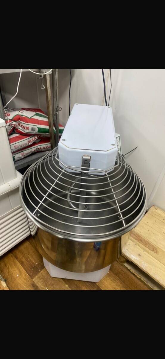 Pizza & Kebab Takeaway Business for sale in Letchworth Garden City Hertfordshire Photo 9