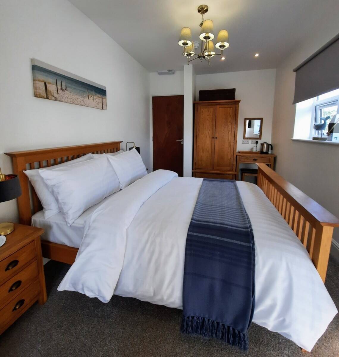 ESSEX - HIGH QUALITY FIVE BEDROOM GUEST HOUSE
