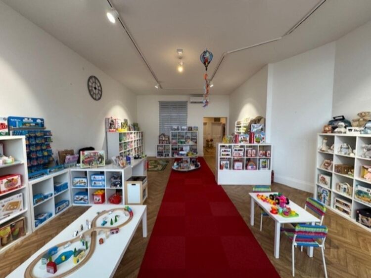Leasehold Toy Store Located In Malvern Photo 9