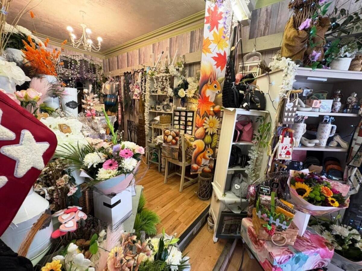 INTERFLORA FLORISTS & GIFT SHOP FOR SALE IN SOUTHEND-ON-SEA, ESSEX
