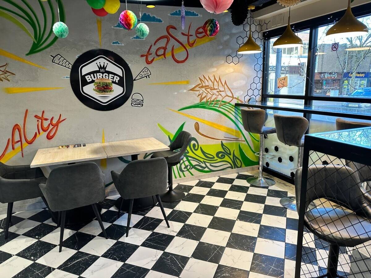 Takeaway Restaurant for Sale in Hucknall, Nottingham Photo 9