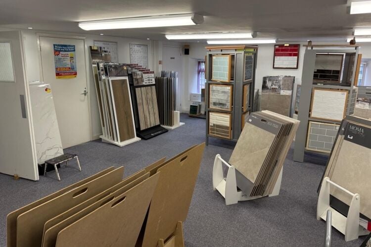 Established Flooring Business - Leighton Buzzard Photo 9