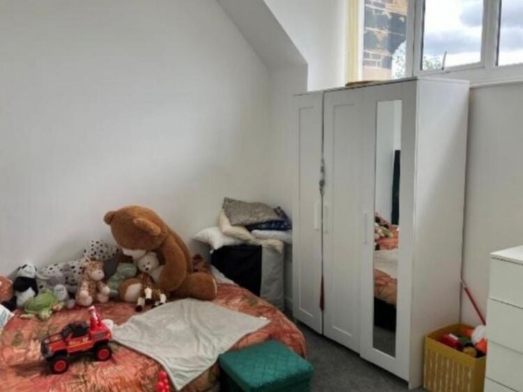 Freehold Town Centre Apartment Block Located in Rotherham, South Yorkshire Photo 9