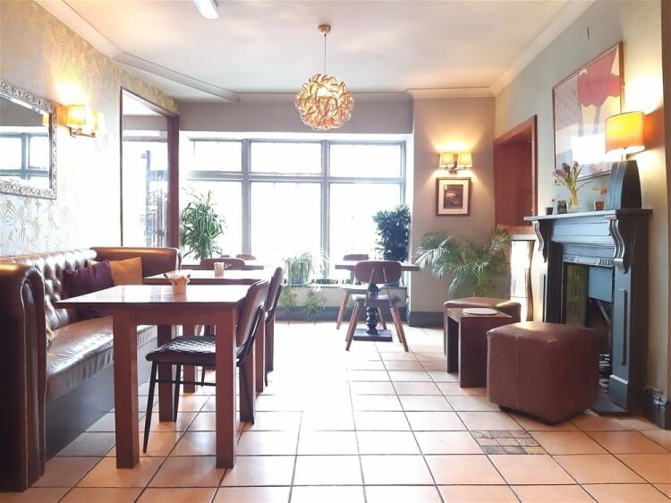 9 Bedroom Boutique Hotel situated in Dartmouth For Sale in Dartmouth