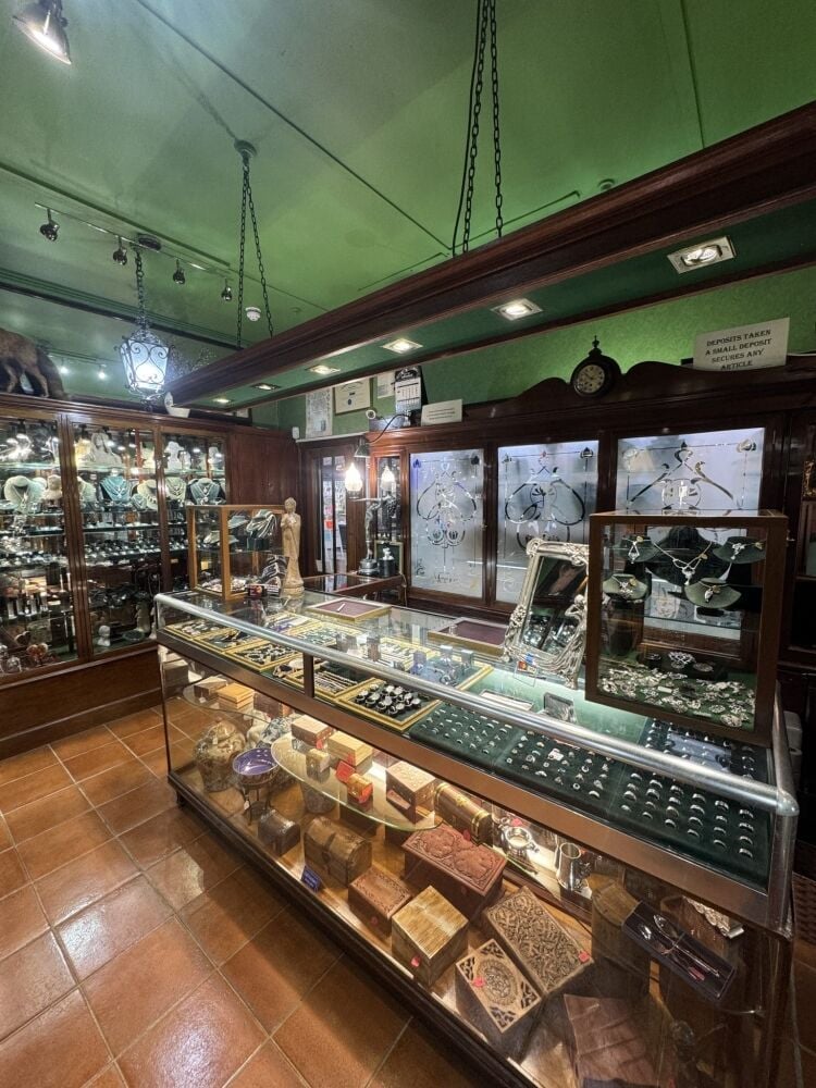 Inverness’s Oldest Jewellers – Historic City Centre Institution with Prime Position Photo 9