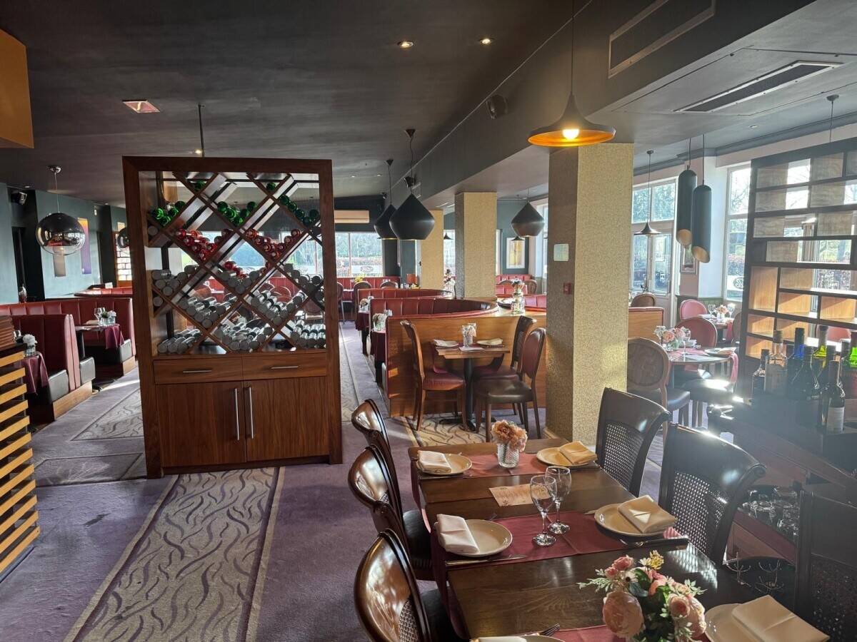 Indian Restaurant Bedford Photo 10