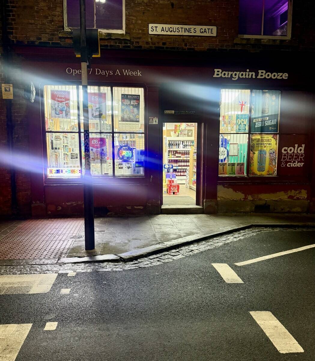Busy off licence shop for sale