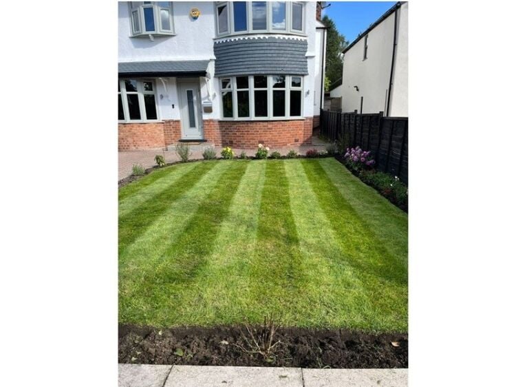 Cultivating Success – Established Garden Maintenance Business Photo 9