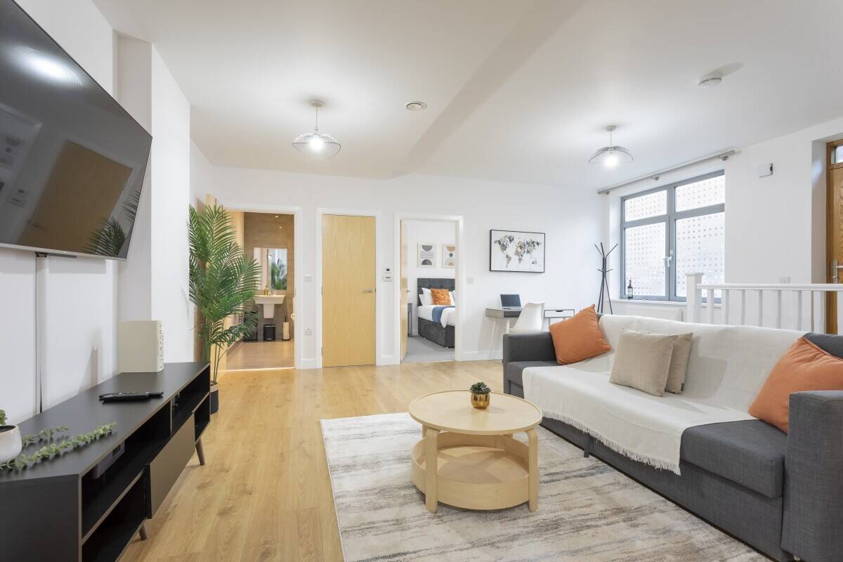 Serviced Accommodation Units near Gatwick Airport - Established Client Base