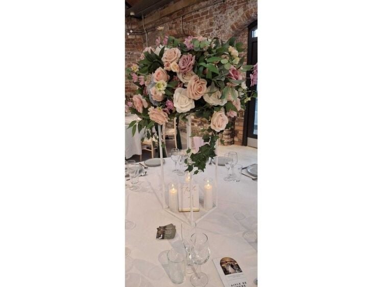 Styled to Impress – Elegant Wedding & Event Décor Business Photo 9