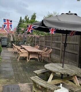 Coffee Shop & Gift Shop Overton, Wrexham Photo 9