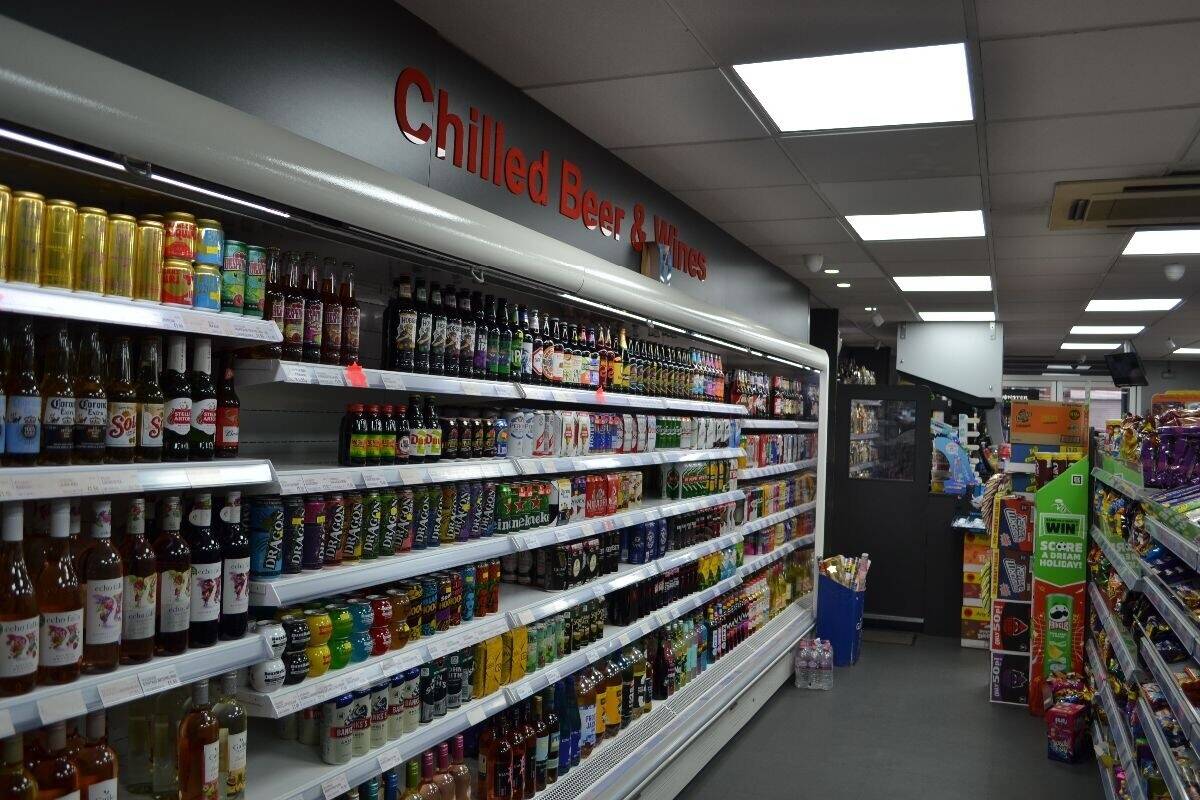 High Turnover Off Licence & Convenience Store – £9K–£10K Weekly Sales Photo 9