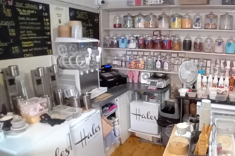 Established Ice Cream Parlour - Grange-over-Sands Photo 9