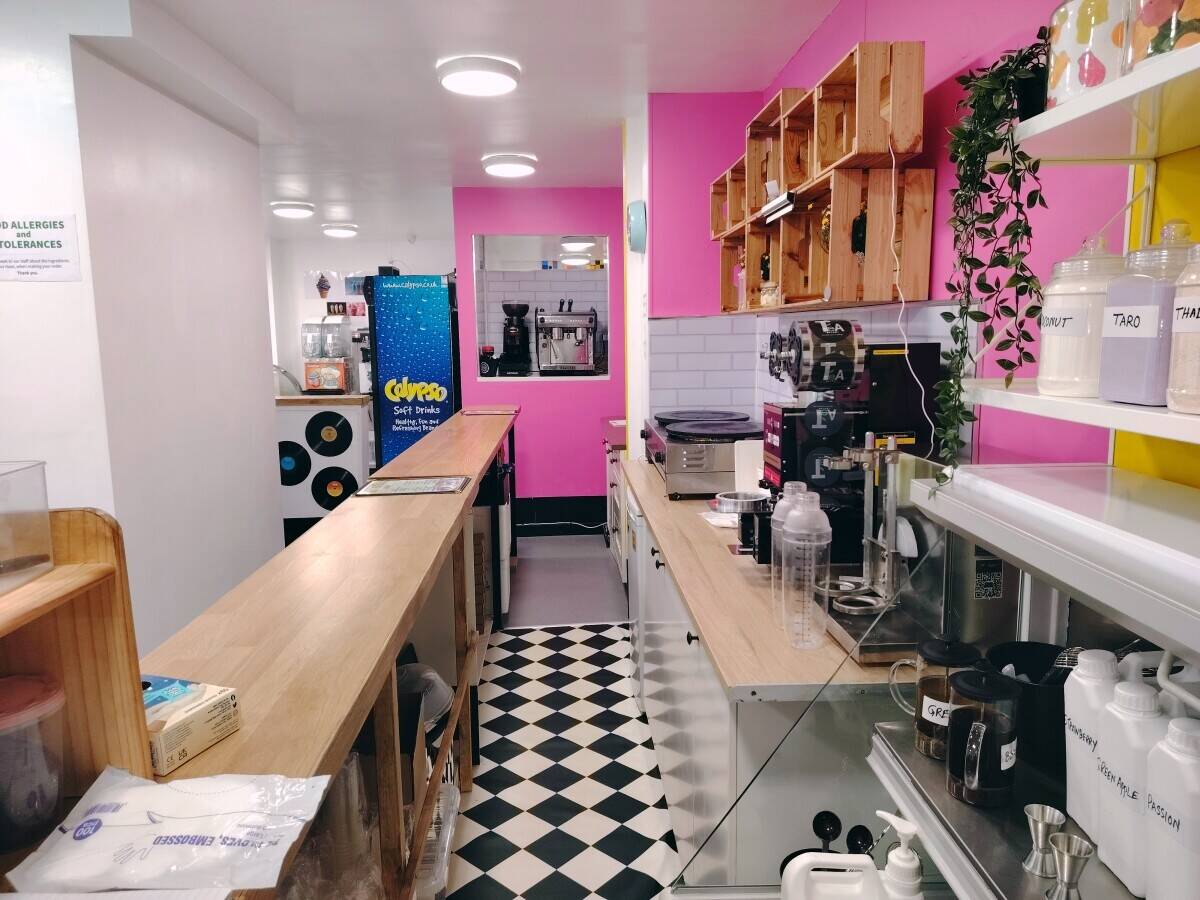 Cafe and desserts shop Photo 10