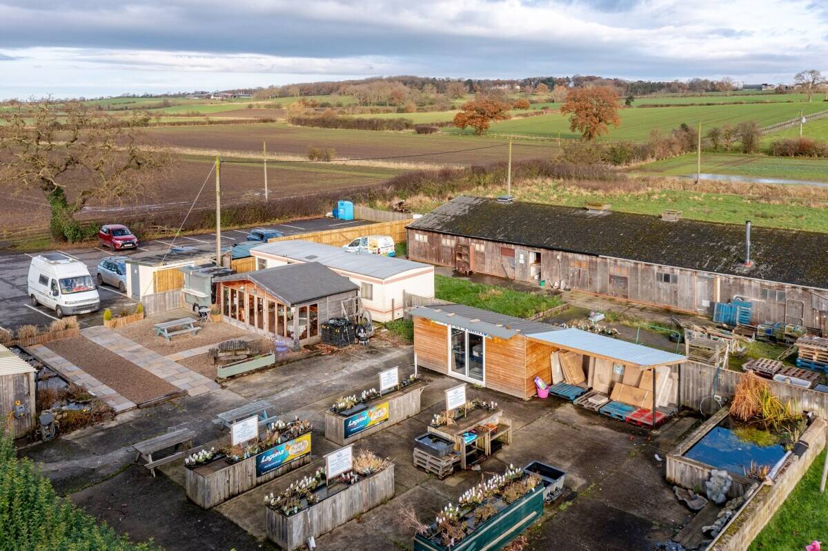 Established Aquatic and Pet Business with 4 bed Home North Yorkshire
