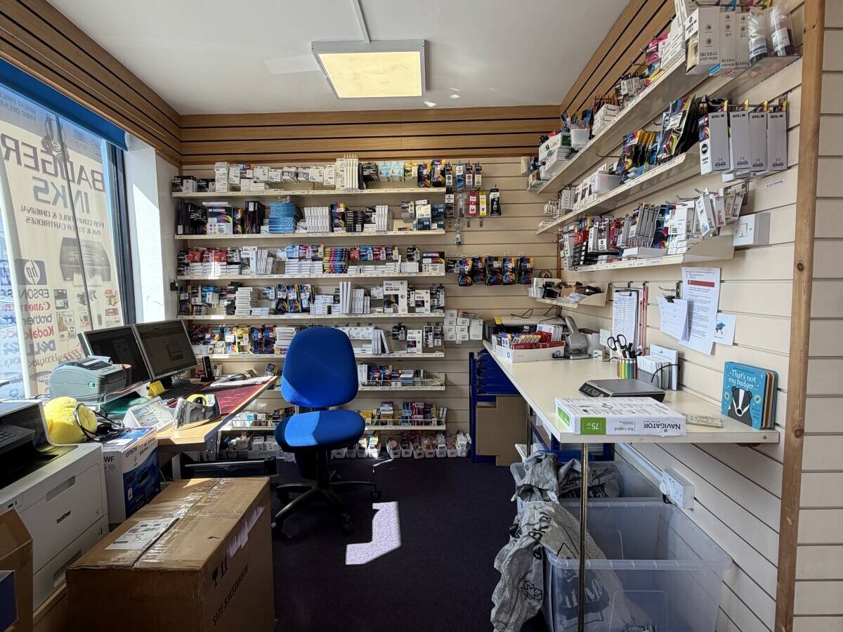 Well established ink cartridge retail shop in Seaford, East Sussex Photo 9