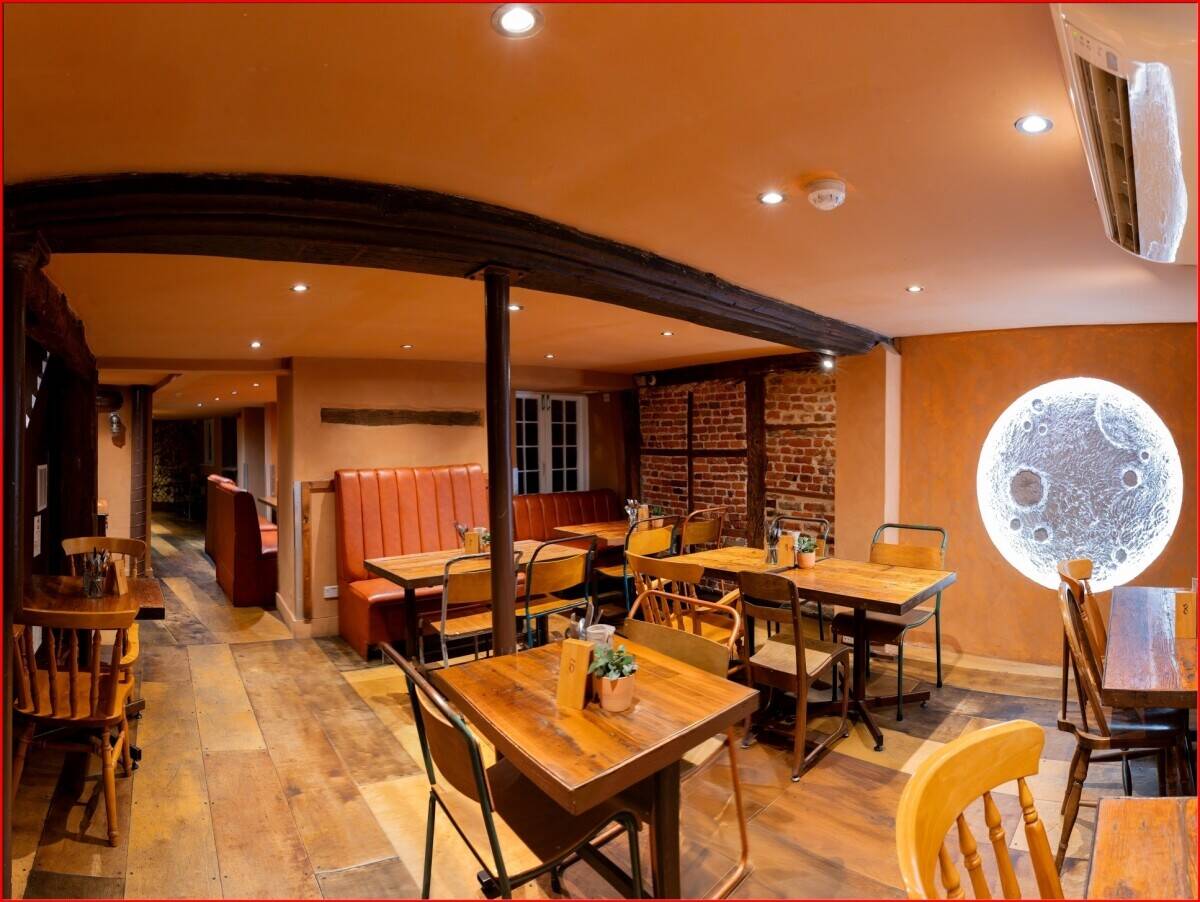 Restaurant & Cocktail Bar for sale in High Wycombe Photo 9