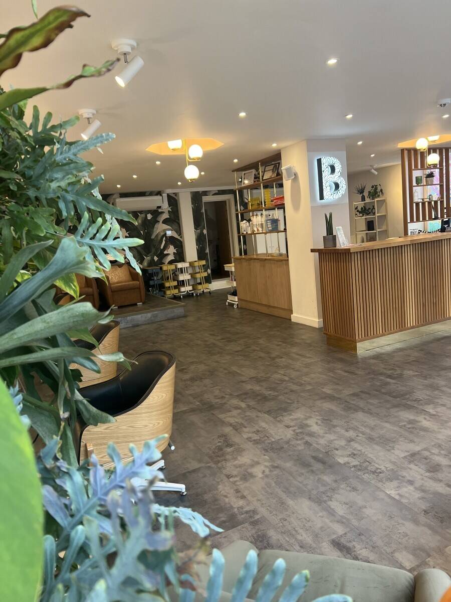 Turnkey Hair & Beauty Co-working space in Southsea, Hampshire Photo 9
