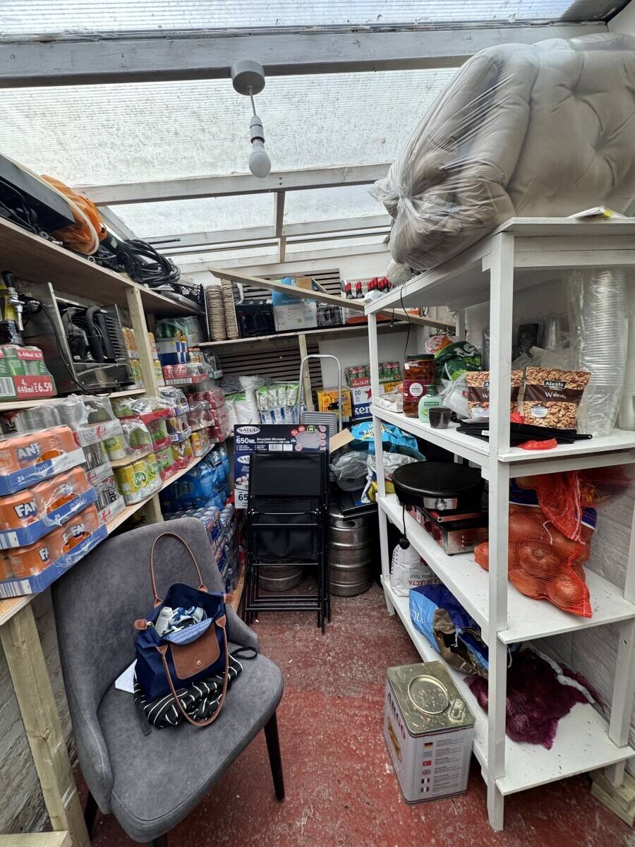 Wembley restaurant for sale Photo 8