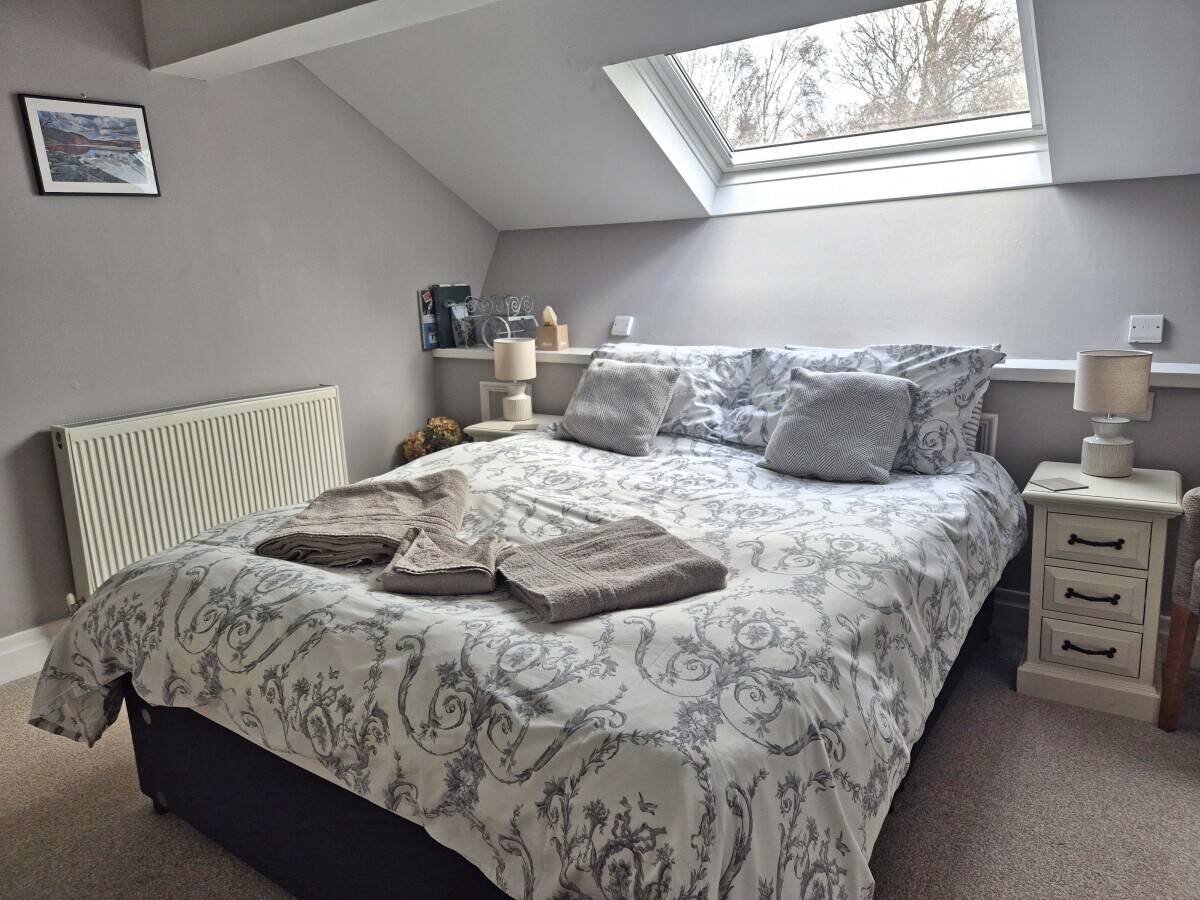 CUMBRIA - 17TH CENTURY COACHING INN WITH FIVE LETTING ROOMS
