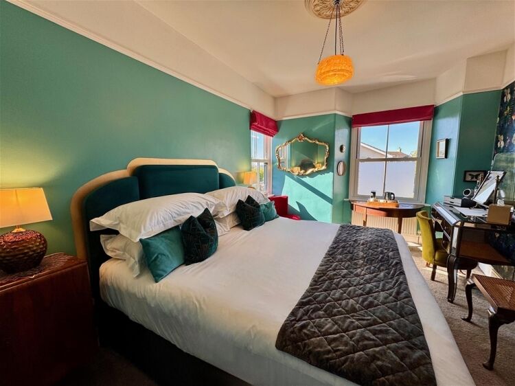 Charming Boutique Guest House set in the heart of the South Hams For Sale in Kingsbridge