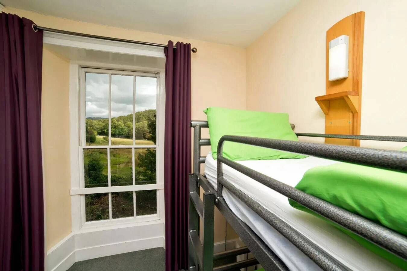 YHA HOLLY HOW (CONISTON) - TEN BEDROOM COUNTRY HOUSE HOSTEL & DETACHED HOUSE LOCATED IN STUNNING LAK Photo 9