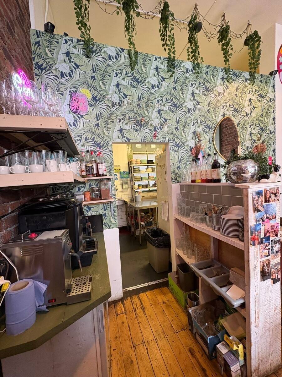 Ready to Go Restaurant for Sale in Eastbourne Photo 10