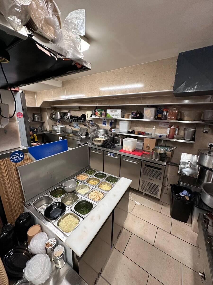 Indo-Chinese Restaurant Cafe for sale in in Harrow Town Centre