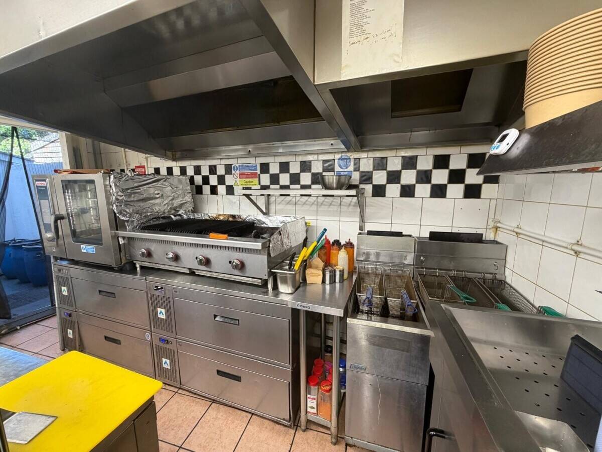 Fully Running Takeaway Business for Sale &ndash; 15 Brands Included registered Uber/Deliveroo/just eat