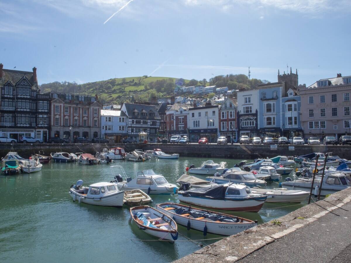 DEVON - B&B AND BISTRO IN CENTRE OF PICTURESQUE SOUTH HAMS HARBOUR TOWN Photo 9