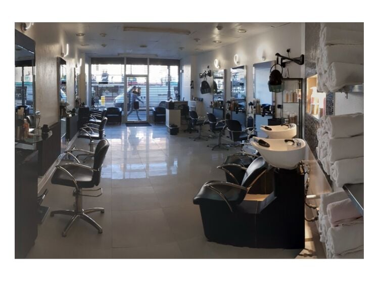 Established Hair & Beauty Salon – Palmers Green – Long Established – Loyal Client Base Photo 9
