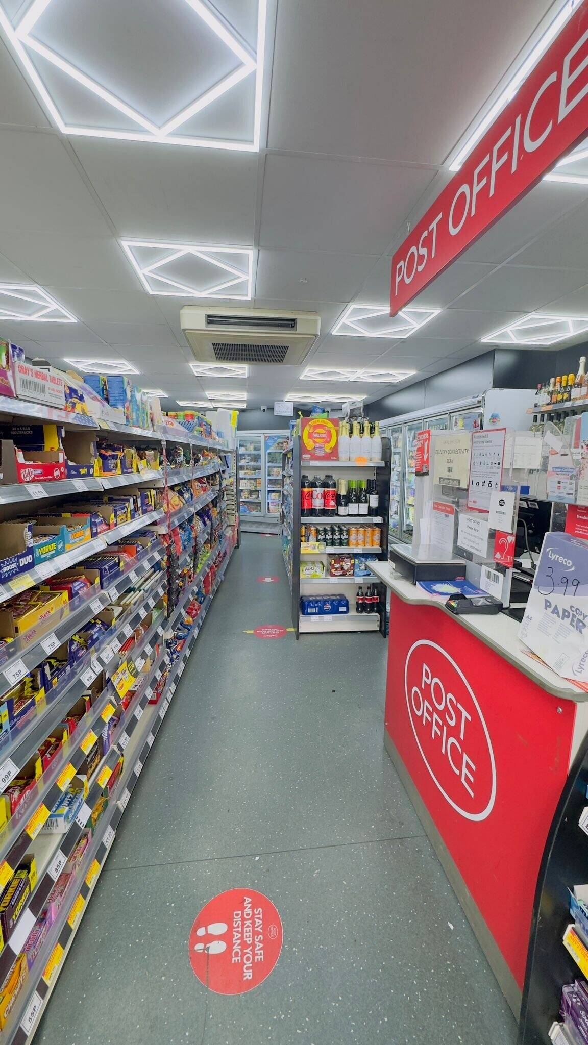 Post office/off licence for sale in near hinckly Photo 9