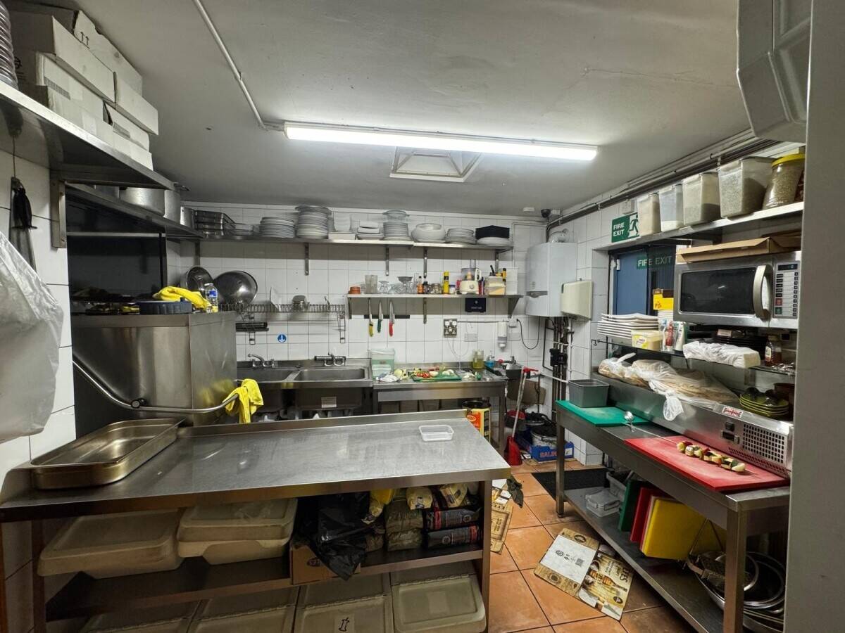 PRIME TURKISH RESTAURANT FOR SALE – RAYNES PARK, SOUTH WEST LONDON Photo 9