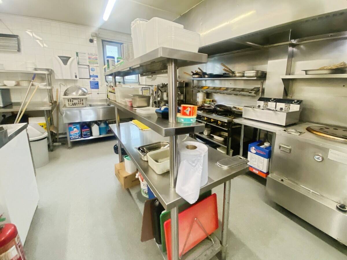 Fully Fitted Licensed Indian & Indo-Chinese Restaurant with 8-Year Lease – Reading