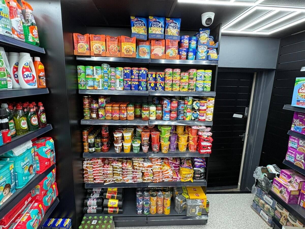 OFF-LICENCE LEASE FOR SALE IN BUSY LOCATION IN SOUTHAMPTON WITH HIGH POTENTIAL TO INCREASE SALES. Photo 9