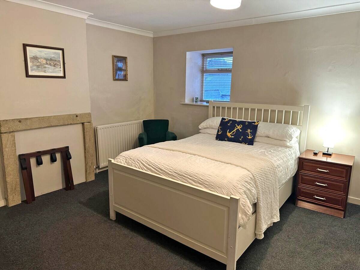 NORTHUMBERLAND - HISTORIC NINE BEDROOM HOTEL, BAR AND RESTAURANT IN SCENIC VILLAGE LOCATION