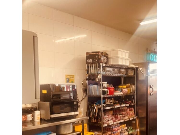Hooked on Success – Thriving Fish & Chip Shop with Loyal Local Following